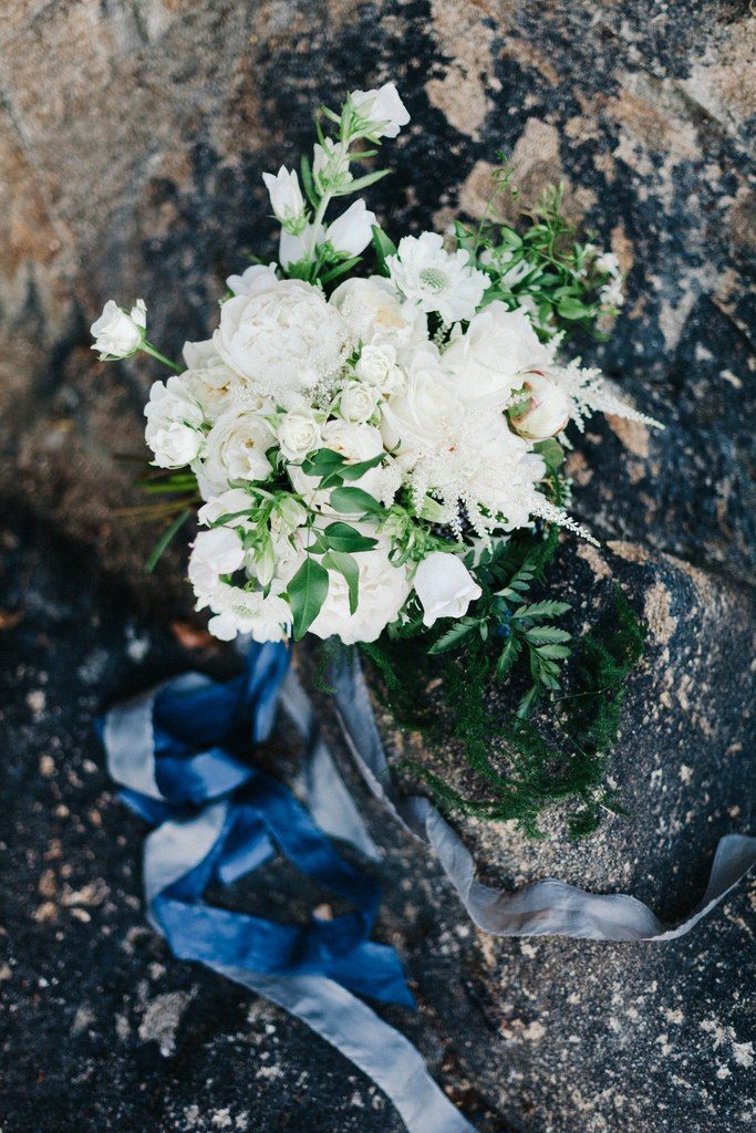 Elegant white and blue bridal bouquet