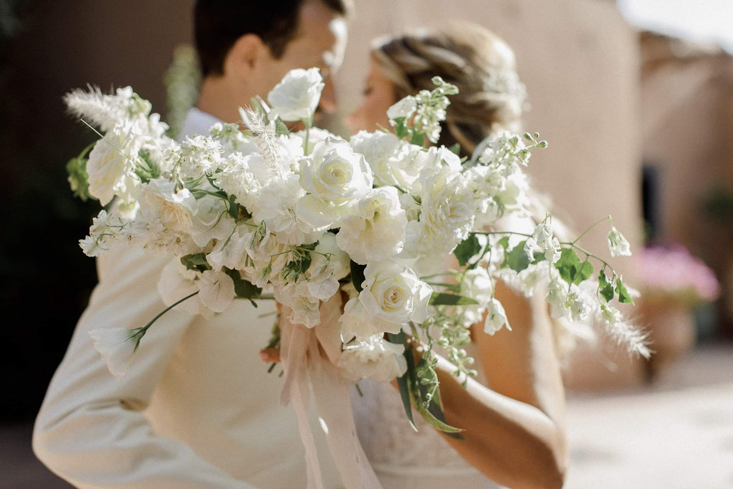 Fashion white bridal bouquet Morroco wedding